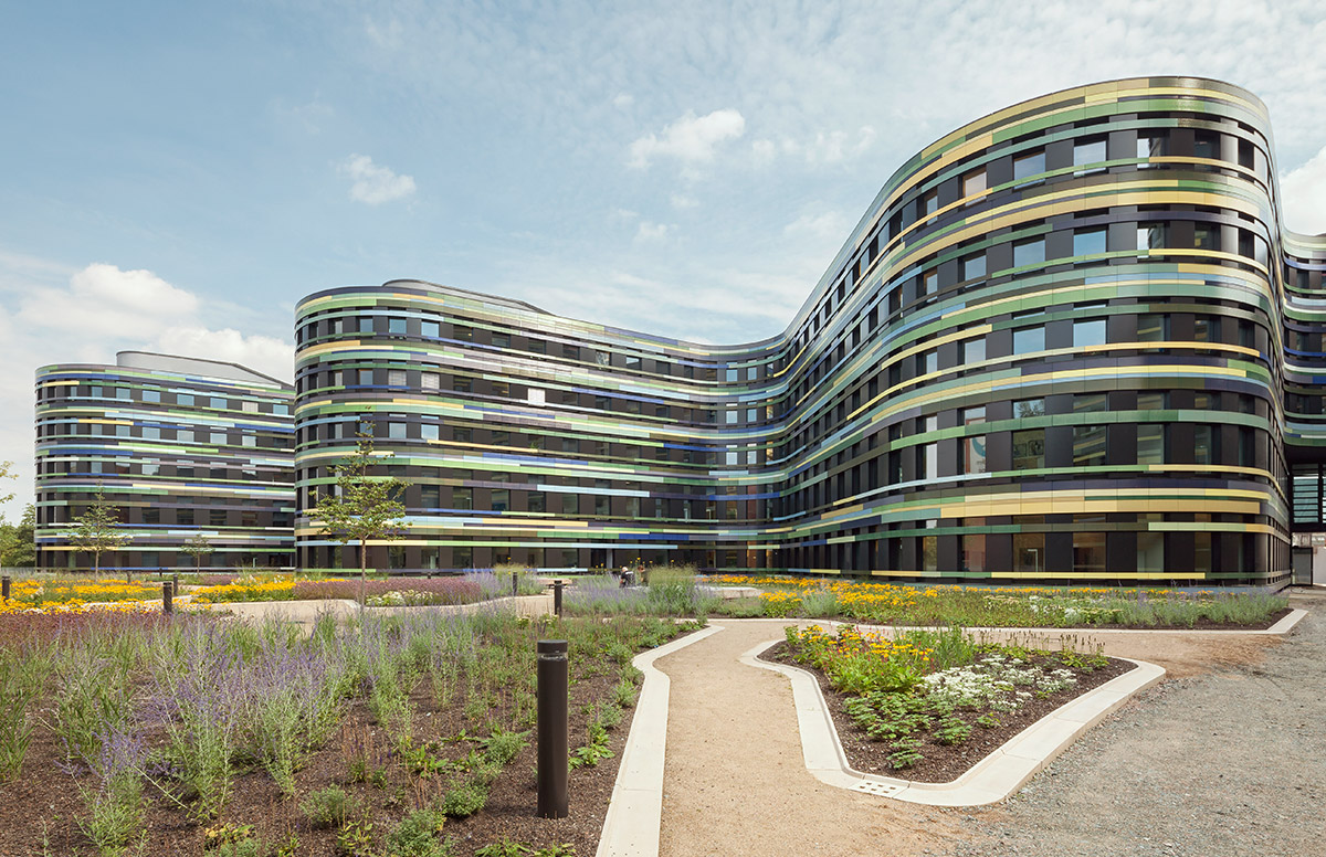 Neubau der Behörde für Stadtentwicklung und Umwelt an der Neuenfelder Straße in Hamburg