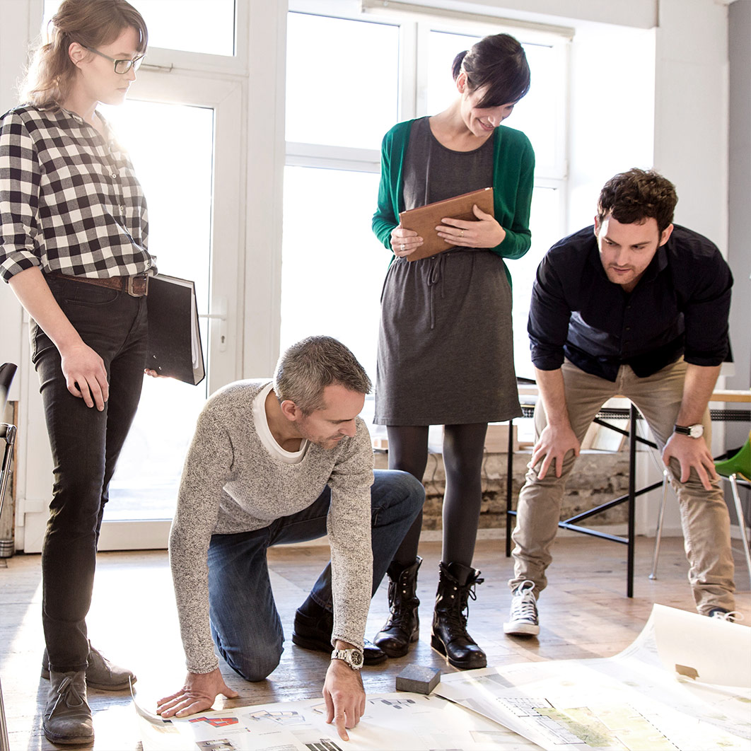 Workshop zur Vermittlung von Fachwissen im nachhaltigen Bauen mit Projektplänen und Präsentationsunterlagen